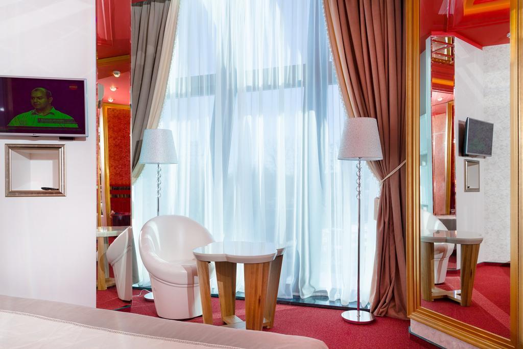 דנייפרופטרובסק Road Star Hotel מראה חיצוני תמונה